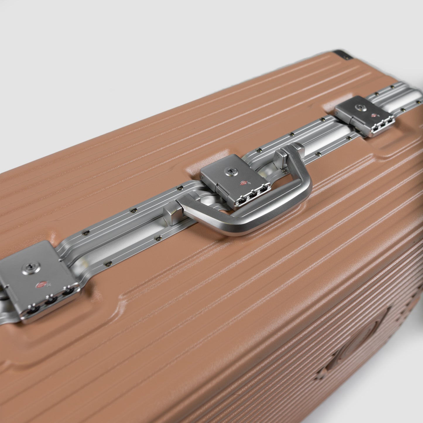 Aura – Gepäckwagen in Check-in-Größe